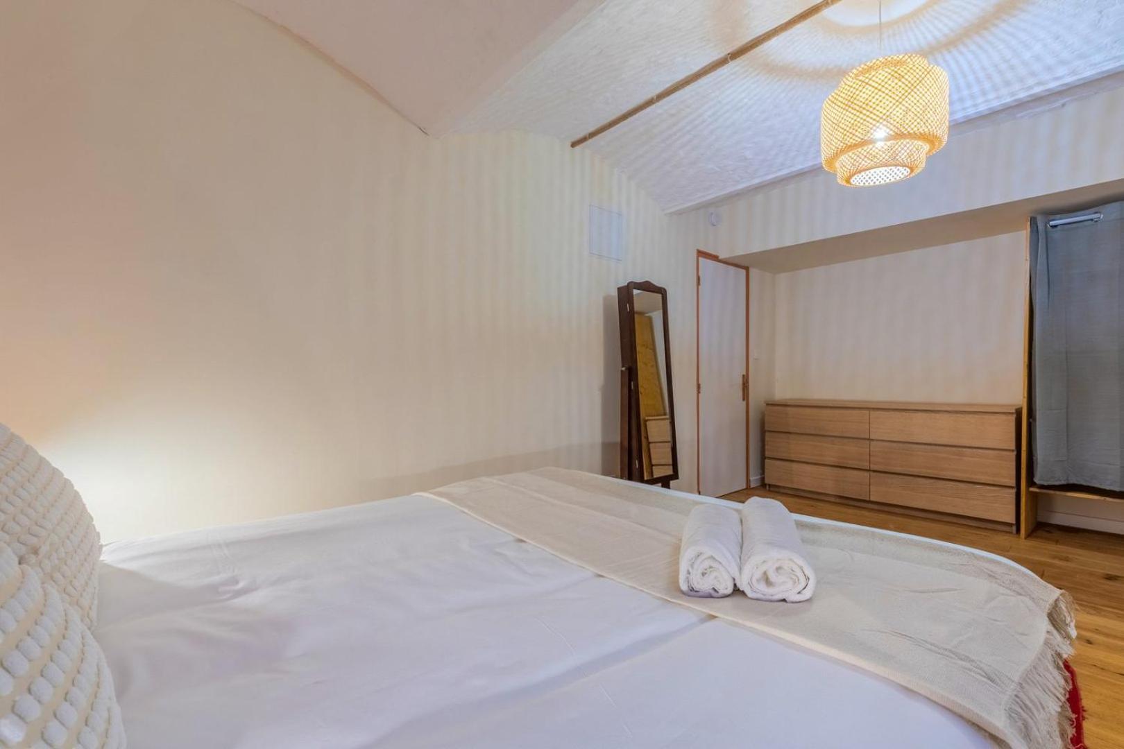 Appartement Atypique En Souplex, 2 Ch & Terrasse ลีลล์ ภายนอก รูปภาพ